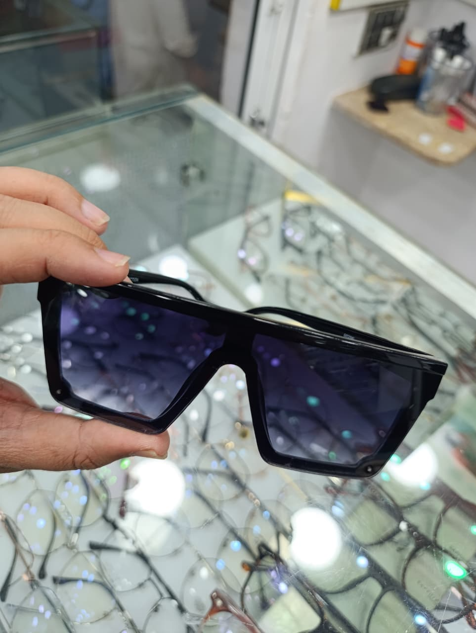Sunglasses for Both (Premium Quality) - Cash on Delivery